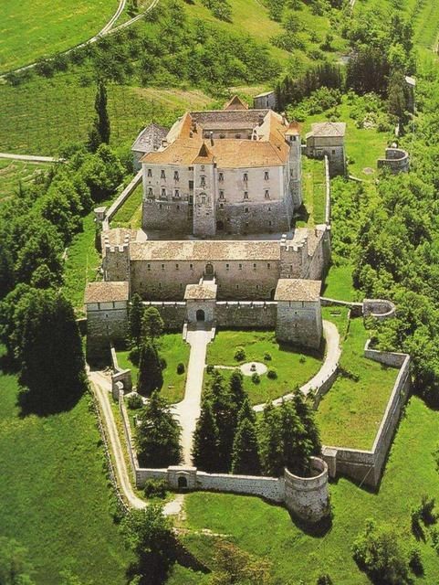 Photo:  Castel Thun, Trento, Italy 